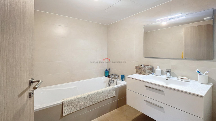 Ma-Cabane - Vente Appartement Ajaccio, 108 m²