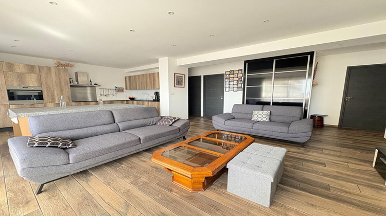 Ma-Cabane - Vente Appartement AJACCIO, 67 m²