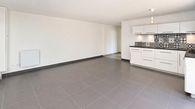 Ma-Cabane - Vente Appartement Ambares-Et-Lagrave, 87 m²