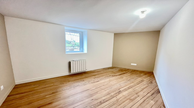 Ma-Cabane - Vente Appartement AMBIERLE, 103 m²