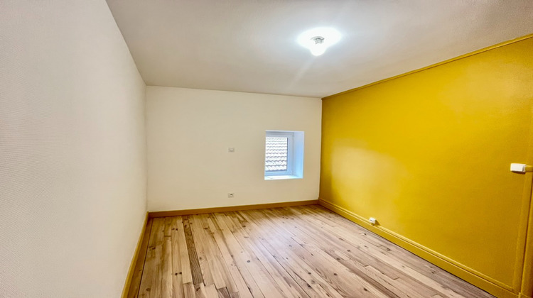 Ma-Cabane - Vente Appartement AMBIERLE, 103 m²