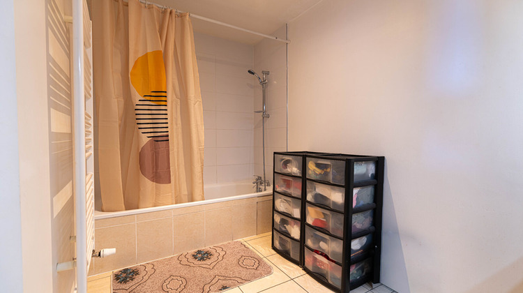 Ma-Cabane - Vente Appartement AMBILLY, 65 m²