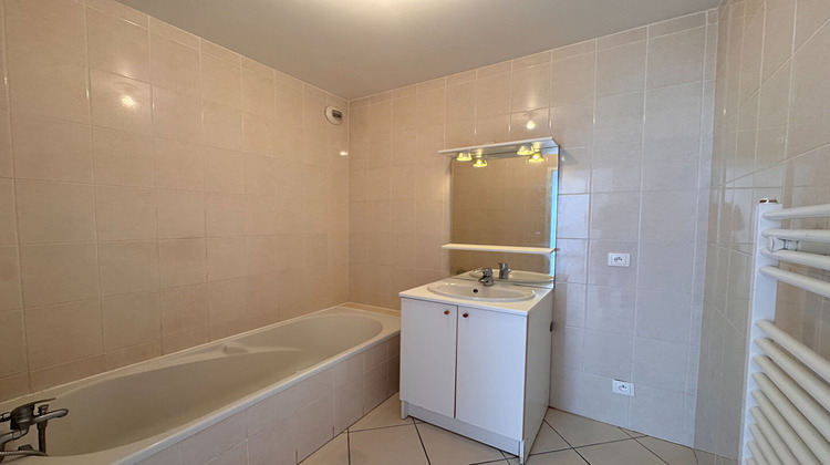 Ma-Cabane - Vente Appartement AMBILLY, 70 m²