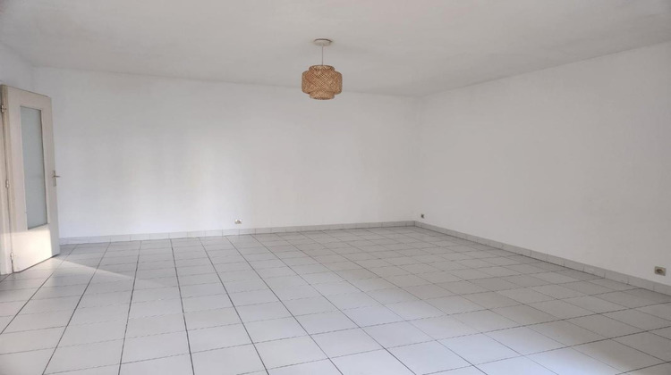 Ma-Cabane - Vente Appartement ANNEMASSE, 74 m²