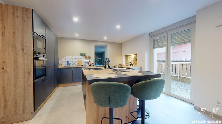 Ma-Cabane - Vente Appartement ARC-SOUS-CICON, 100 m²