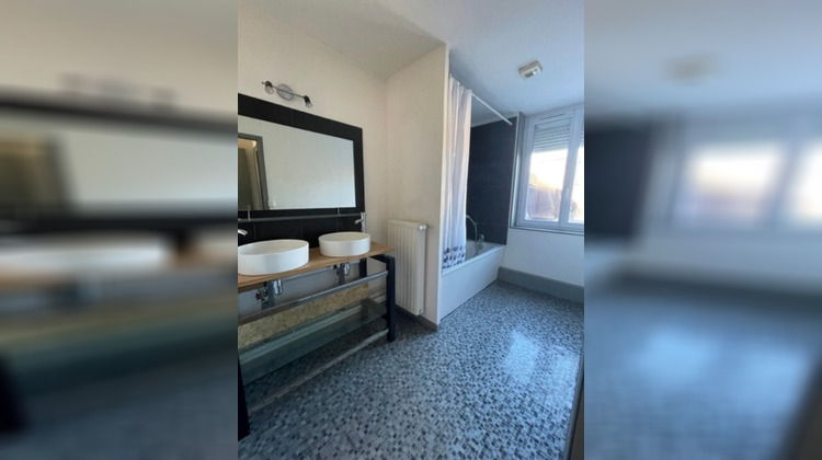 Ma-Cabane - Vente Appartement ARMENTIERES, 105 m²