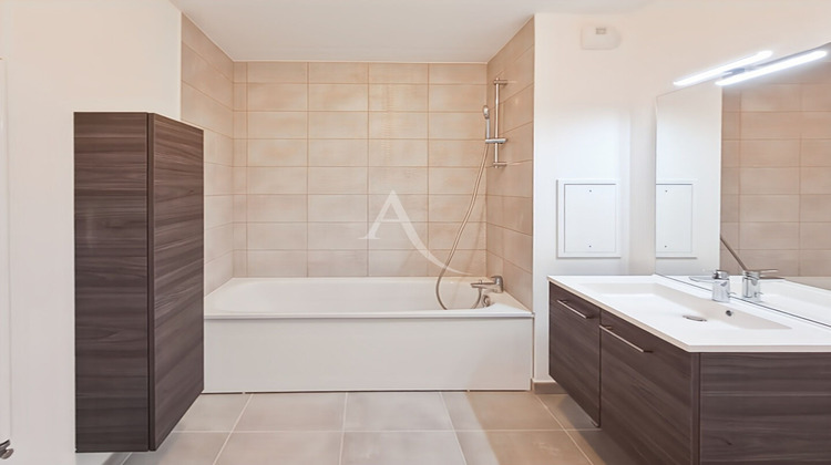 Ma-Cabane - Vente Appartement ARPAJON, 61 m²