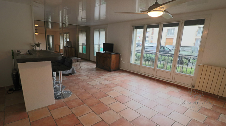 Ma-Cabane - Vente Appartement Aubagne, 64 m²