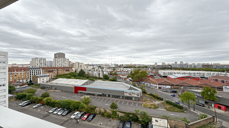 Ma-Cabane - Vente Appartement AUBERVILLIERS, 75 m²