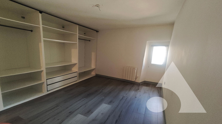 Ma-Cabane - Vente Appartement AUPS, 47 m²