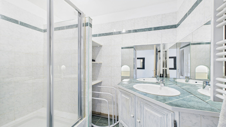 Ma-Cabane - Vente Appartement AVIGNON, 76 m²