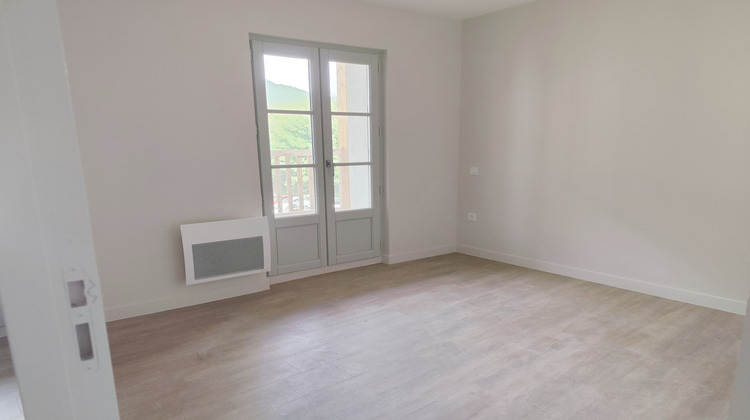 Ma-Cabane - Vente Appartement Bagnères-de-Luchon, 52 m²