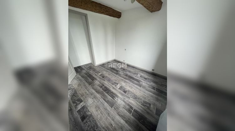 Ma-Cabane - Vente Appartement Bagnols-en-Forêt, 57 m²