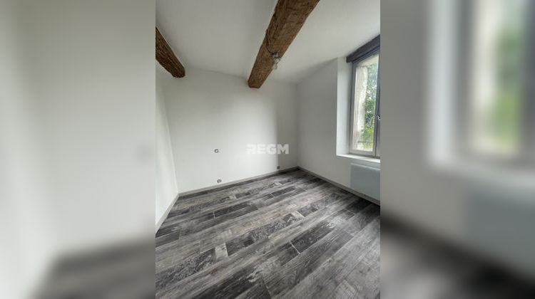 Ma-Cabane - Vente Appartement Bagnols-en-Forêt, 57 m²