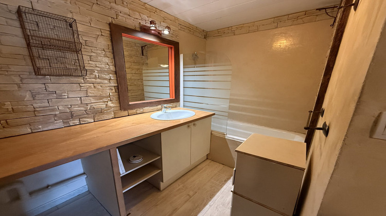 Ma-Cabane - Vente Appartement Bagnols-sur-Cèze, 54 m²