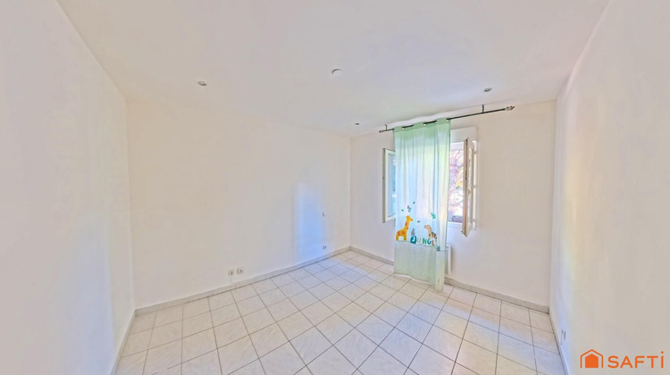 Ma-Cabane - Vente Appartement Bagnols-sur-Ceze, 65 m²