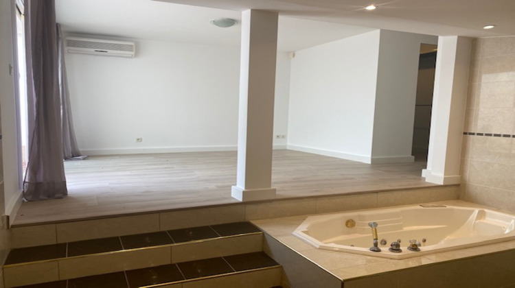 Ma-Cabane - Vente Appartement Bandol, 140 m²