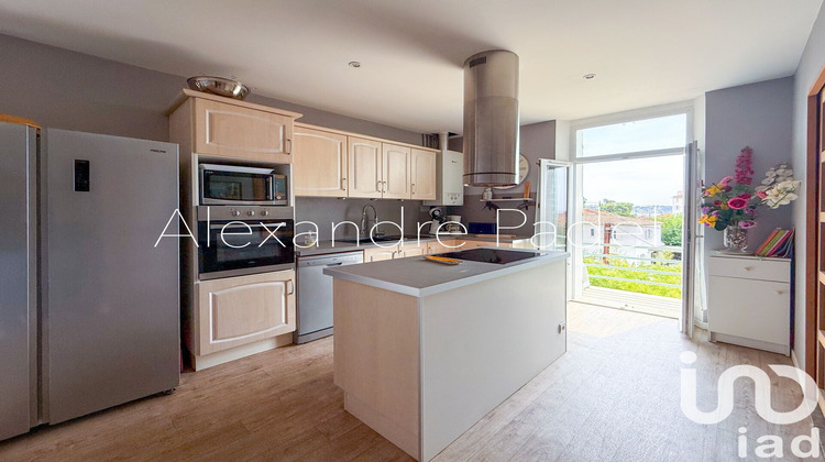 Ma-Cabane - Vente Appartement Bandol, 113 m²