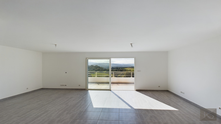 Ma-Cabane - Vente Appartement Bastelicaccia, 76 m²