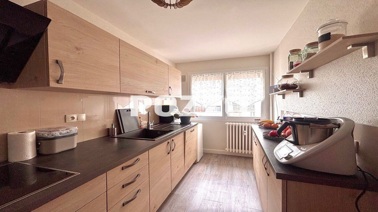 Ma-Cabane - Vente Appartement BAYEUX, 61 m²