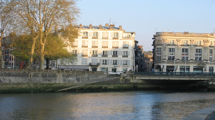 Ma-Cabane - Vente Appartement BAYONNE, 56 m²