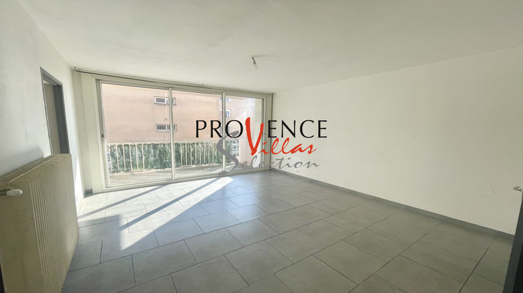 Ma-Cabane - Vente Appartement Beaucaire, 79 m²