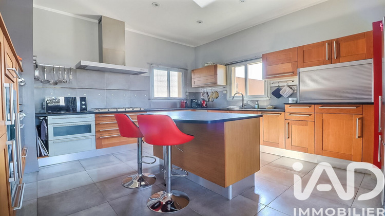 Ma-Cabane - Vente Appartement Beaucaire, 168 m²