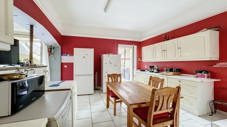 Ma-Cabane - Vente Appartement BEAUCAIRE, 84 m²
