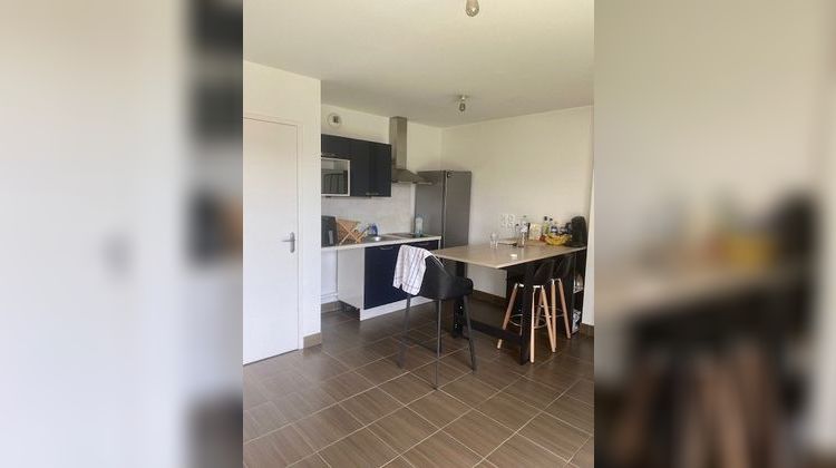 Ma-Cabane - Vente Appartement BEAUCOUZE, 44 m²