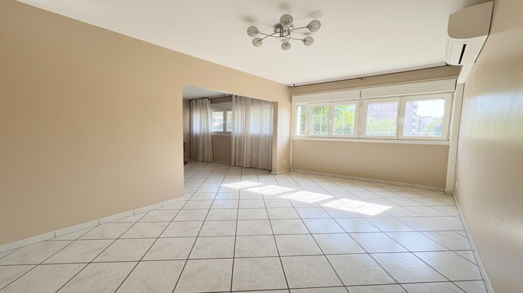 Ma-Cabane - Vente Appartement BEAUZELLE, 93 m²