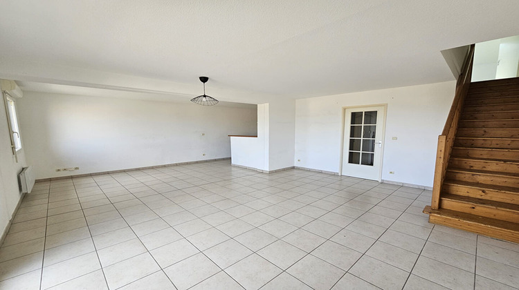 Ma-Cabane - Vente Appartement BEAUZELLE, 97 m²