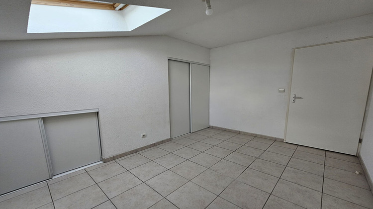 Ma-Cabane - Vente Appartement BEAUZELLE, 97 m²