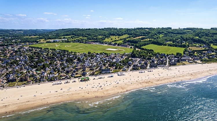 Ma-Cabane - Vente Appartement Benerville-sur-Mer, 95 m²
