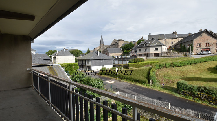 Ma-Cabane - Vente Appartement Besse-et-Saint-Anastaise, 52 m²