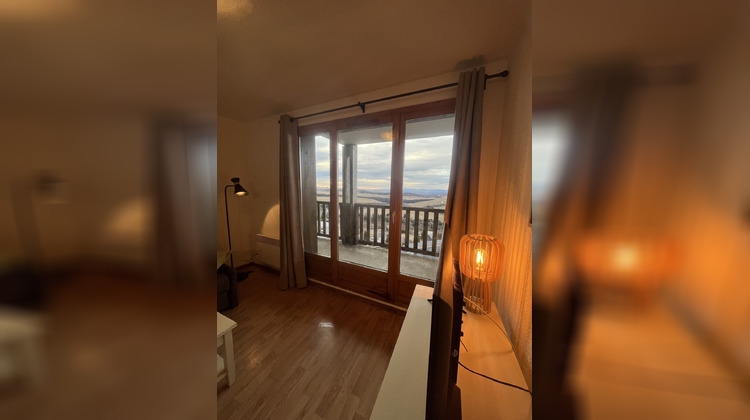 Ma-Cabane - Vente Appartement Besse-et-Saint-Anastaise, 32 m²