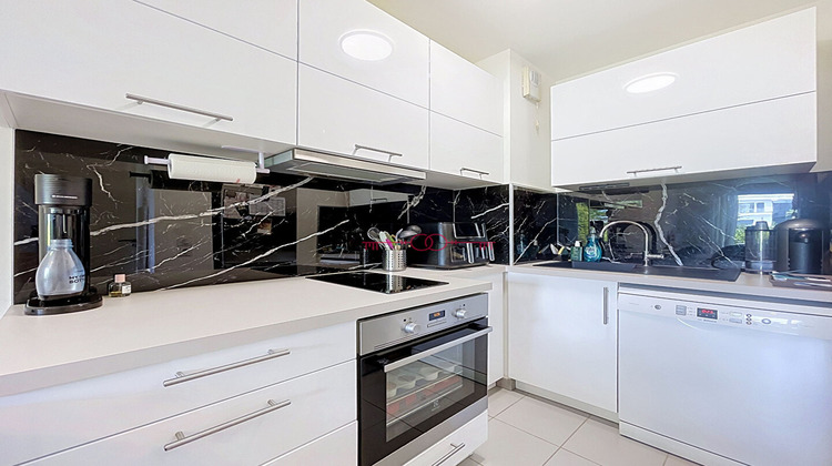 Ma-Cabane - Vente Appartement BEZANNES, 39 m²