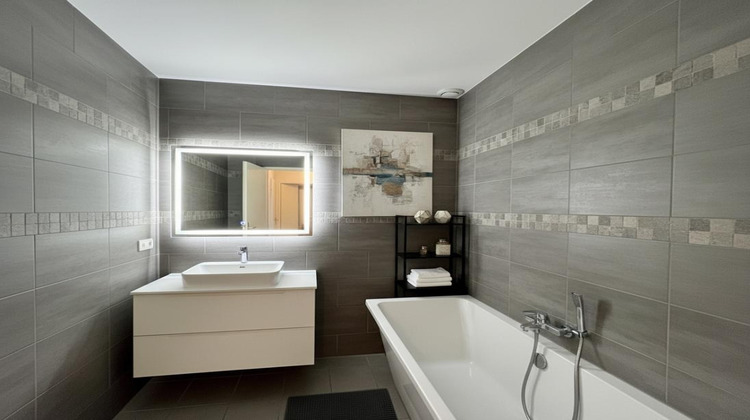 Ma-Cabane - Vente Appartement BONDY, 65 m²