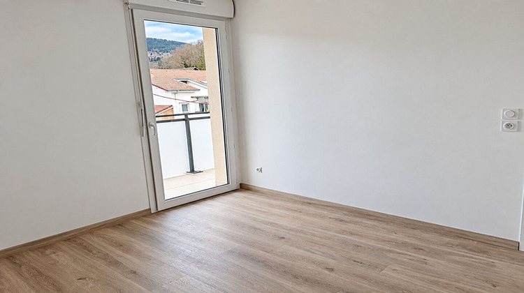Ma-Cabane - Vente Appartement BONNE, 62 m²
