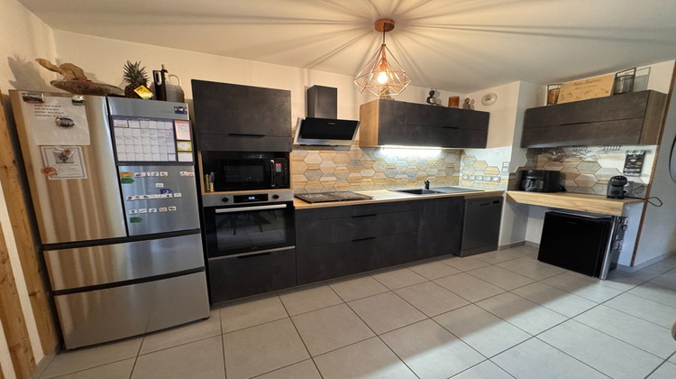 Ma-Cabane - Vente Appartement BONNEVILLE, 82 m²