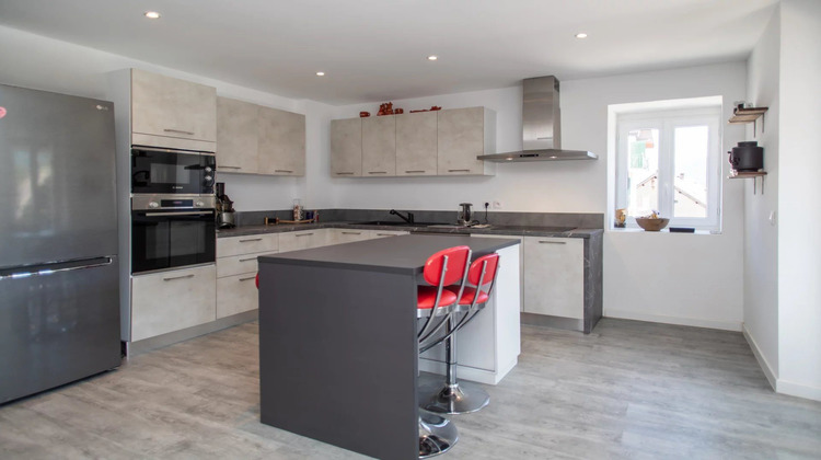 Ma-Cabane - Vente Appartement Bons-en-Chablais, 99 m²