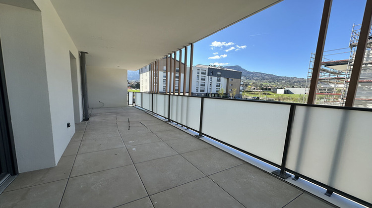 Ma-Cabane - Vente Appartement BONS-EN-CHABLAIS, 70 m²