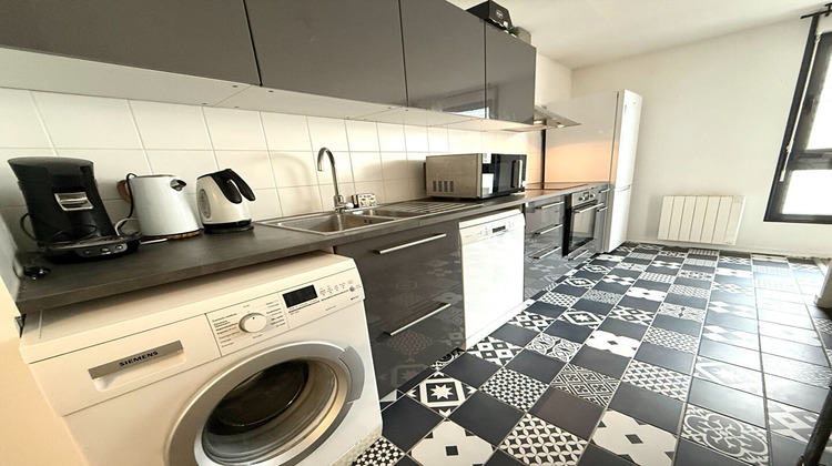 Ma-Cabane - Vente Appartement BORDEAUX, 77 m²