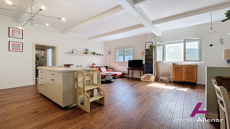 Ma-Cabane - Vente Appartement Bordeaux, 54 m²
