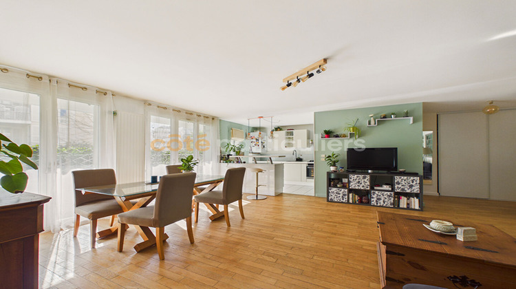 Ma-Cabane - Vente Appartement BORDEAUX, 64 m²