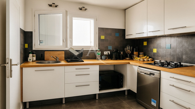 Ma-Cabane - Vente Appartement BORDEAUX, 74 m²