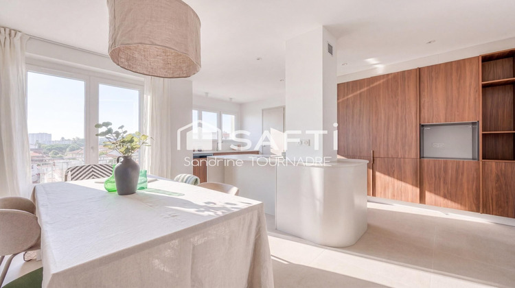 Ma-Cabane - Vente Appartement Bordeaux, 153 m²