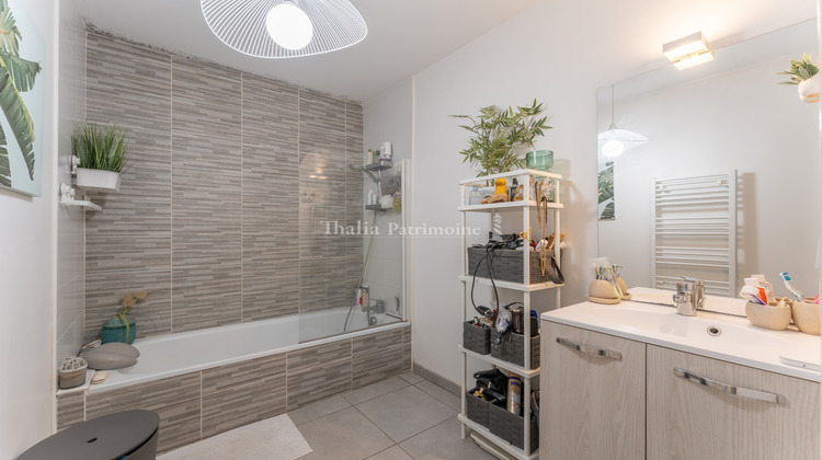 Ma-Cabane - Vente Appartement Bordeaux, 61 m²