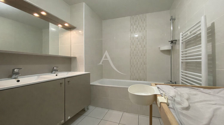 Ma-Cabane - Vente Appartement BORDEAUX, 61 m²