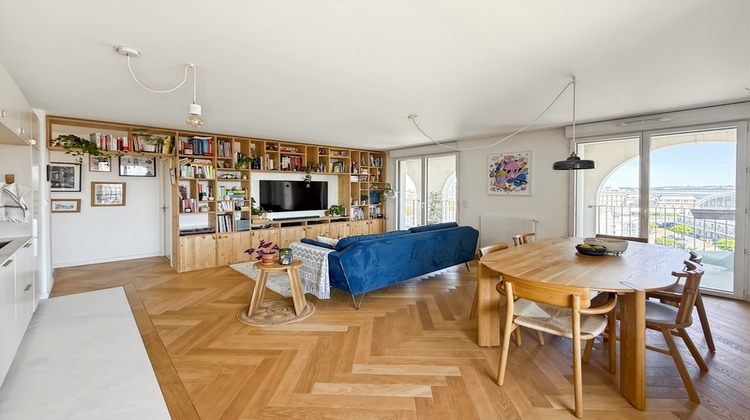 Ma-Cabane - Vente Appartement BORDEAUX, 63 m²