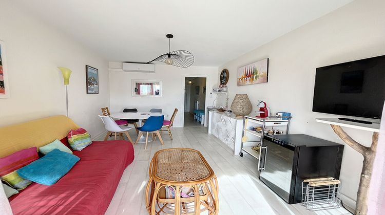 Ma-Cabane - Vente Appartement BORMES-LES-MIMOSAS, 54 m²